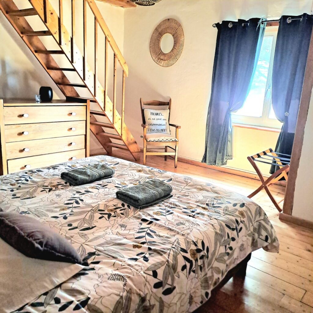 gite-nature-pyrenees-aude-les-pieds-en-eventail